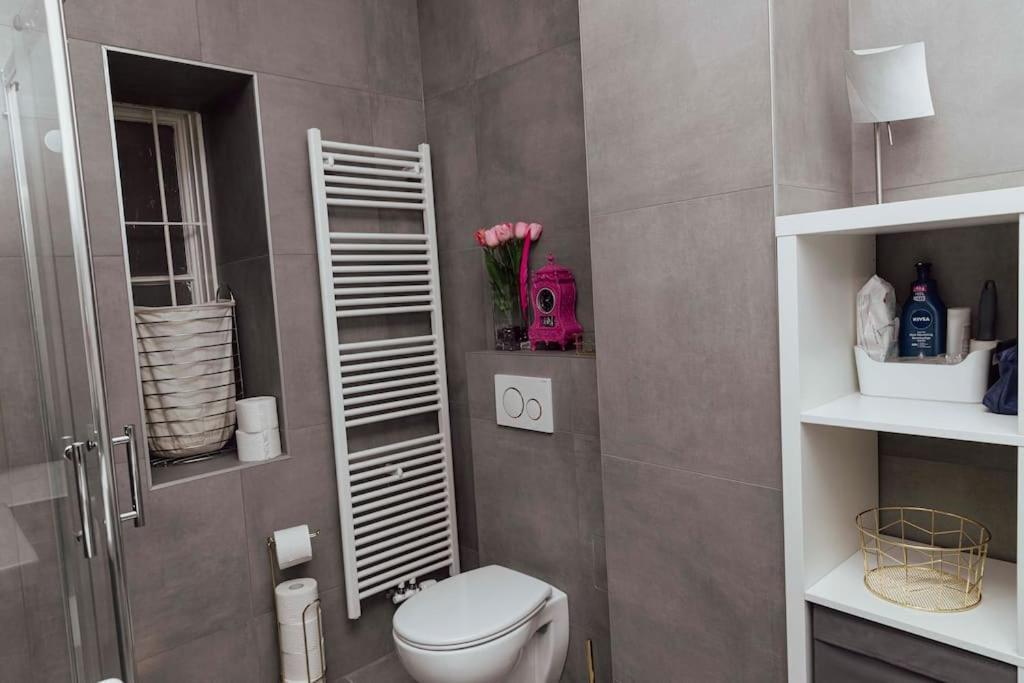 Modern Stylish Comfortable 2 Bedroom Apartment Wina Bagian luar foto